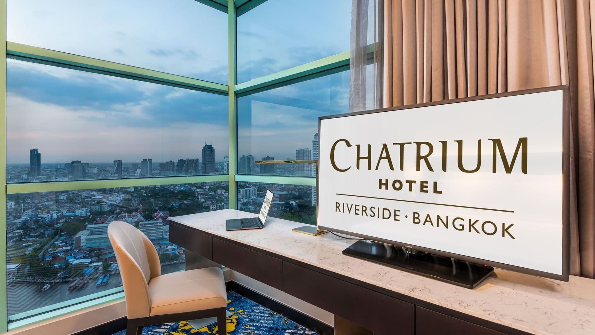 grand-suite-one-bedroom-river-view-iconsiam-10 wide