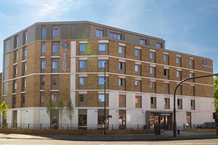 travelodge-hotel-exterior